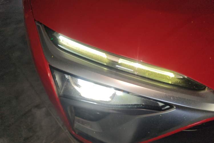 Used Nio ES8 2018 Founder Edition Right Front Headlight