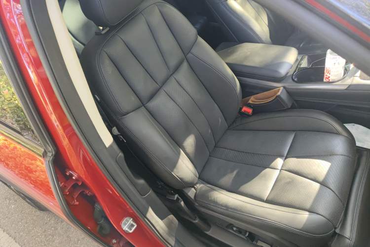 Used Nio ES8 2018 Founder Edition Right Front Seat