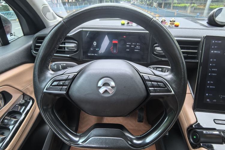 Used Nio ES8 2018 355 km Base Version 6-Seater Edition Steering Wheel