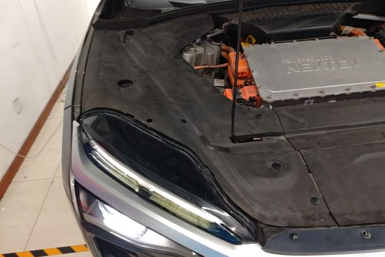 Used Nio ES8 2018 Founder Edition Engine Bay Right