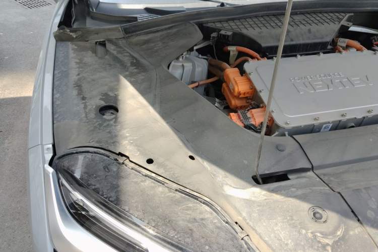 Used Nio ES8 2018 Founder Edition Engine Bay Right