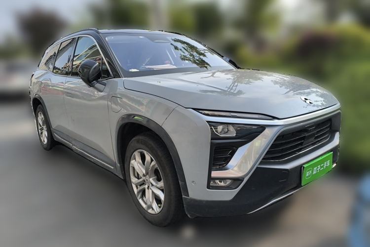 Used Nio ES8 2018 355 km Base Version 6-Seater Edition Front Right 45 Deg