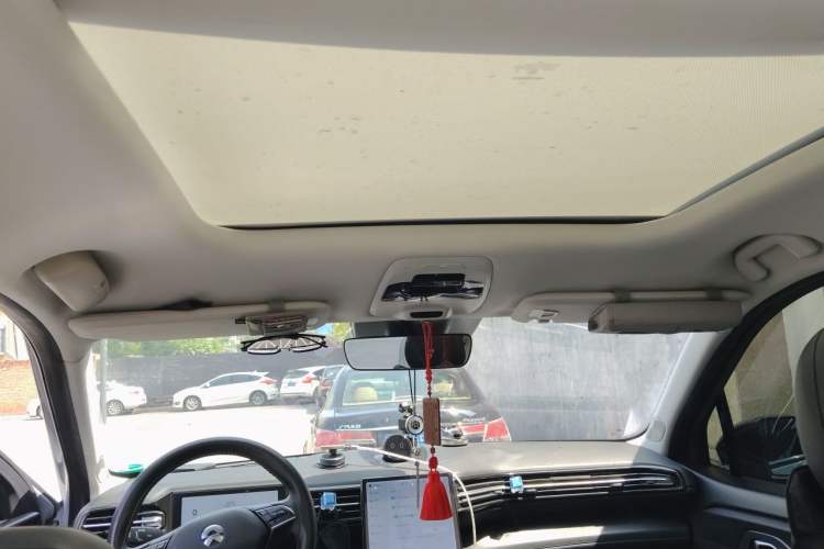Used Nio ES8 2018 Founder Edition Headliner