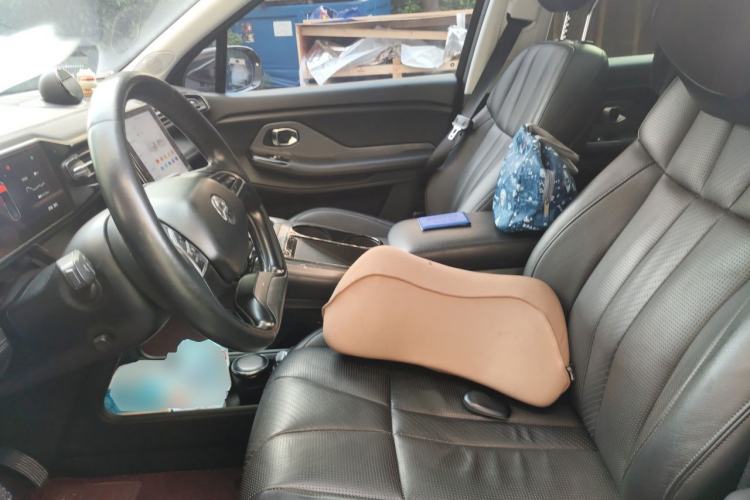 Used Nio ES8 2018 355 km Base Version 7-Seater Edition Left Front Seat
