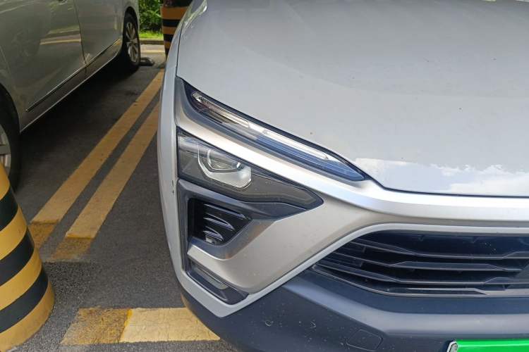 Used Nio ES8 2018 Founder Edition Right Front Headlight