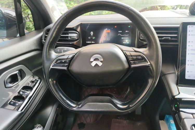 Used Nio ES8 2018 355 km Base Version 7-Seater Edition Steering Wheel