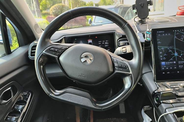 Used Nio ES8 2018 355 km Base Version 6-Seater Edition Steering Wheel
