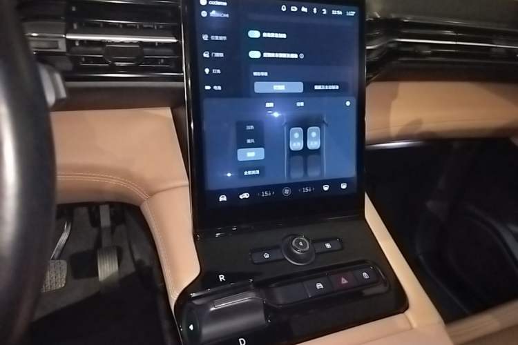 Used Nio ES8 2018 355 km Base Version 7-Seater Edition Audio And AC Panel