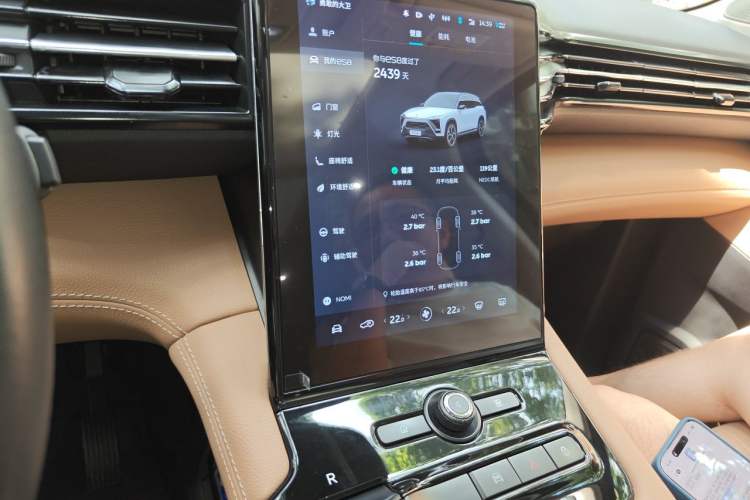 Used Nio ES8 2018 355 km Base Version 6-Seater Edition Audio And AC Panel