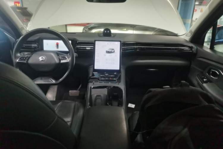 Used Nio ES8 2018 355 km Base Version 7-Seater Edition Audio And AC Panel