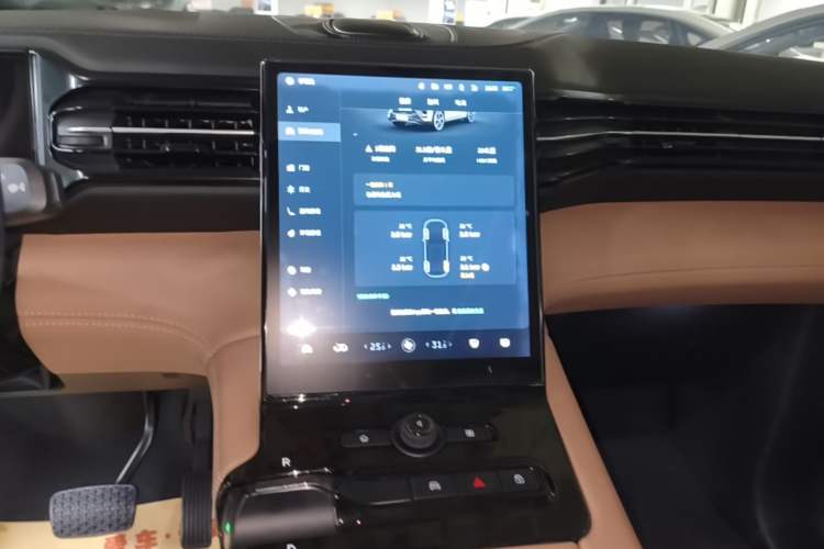 Used Nio ES8 2018 355 km Base Version 6-Seater Edition Audio And AC Panel