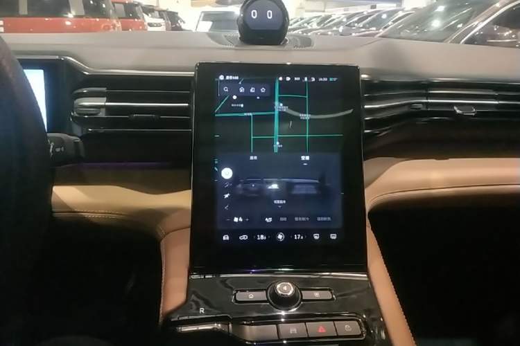 Used Nio ES8 2018 Founder Edition Audio And AC Panel