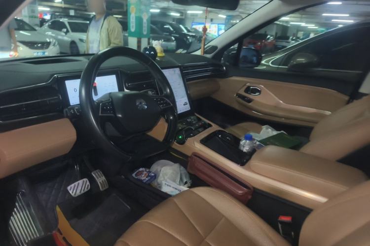 Used Nio ES8 2018 355 km Base Version 7-Seater Edition Center Console