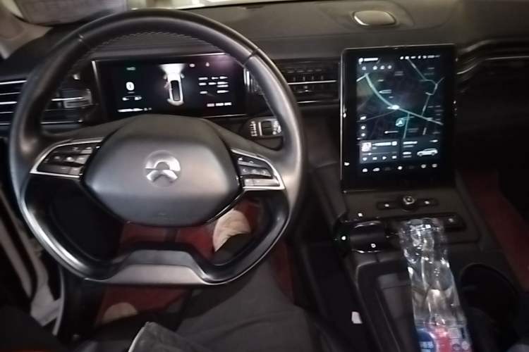 Used Nio ES8 2018 355 km Base Version 7-Seater Edition Center Console