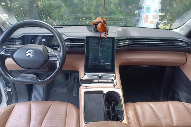 Used Nio ES8 2018 355 km Base Version 7-Seater Edition Center Console