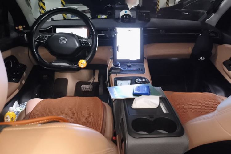 Used Nio ES8 2018 355 km Base Version 7-Seater Edition Center Console