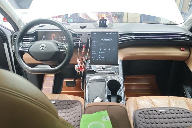 Used Nio ES8 2018 355 km Base Version 7-Seater Edition Center Console