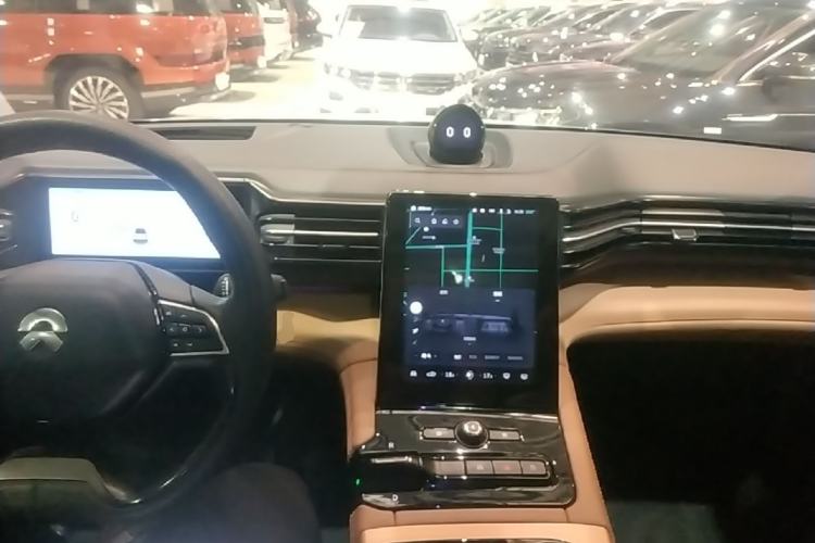 Used Nio ES8 2018 Founder Edition Center Console