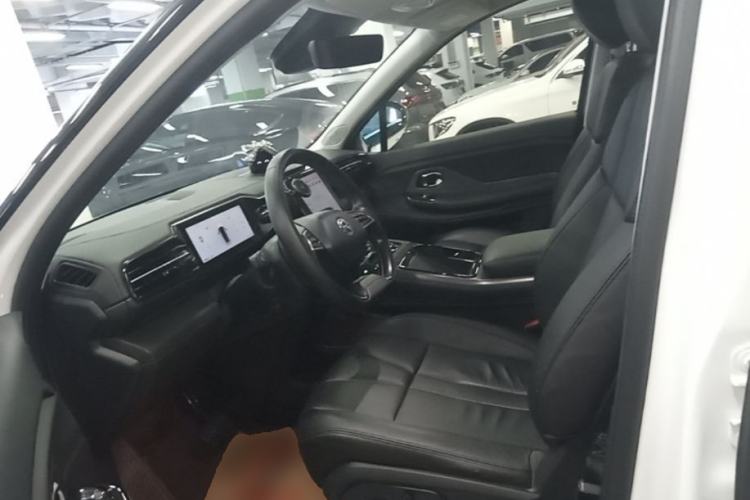 Used Nio ES8 2018 355 km Base Version 7-Seater Edition Driver Seat