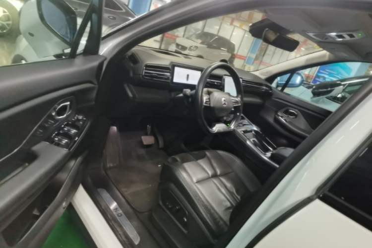 Used Nio ES8 2018 355 km Base Version 7-Seater Edition Driver Seat