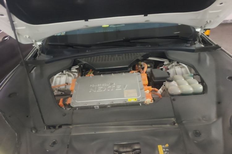 Used Nio ES8 2018 355 km Base Version 7-Seater Edition Engine Bay