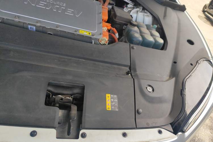 Used Nio ES8 2018 Founder Edition Engine Bay Left