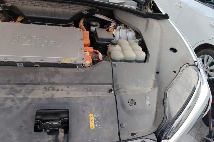 Used Nio ES8 2018 Founder Edition Engine Bay Left