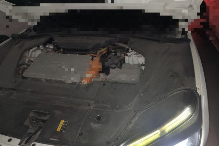 Used Nio ES8 2018 Founder Edition Engine Bay Left