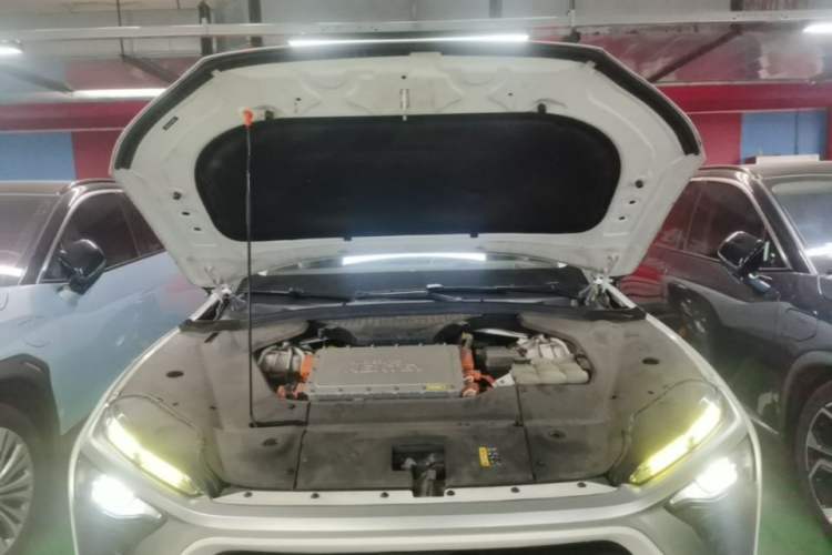 Used Nio ES8 2018 355 km Base Version 7-Seater Edition Engine Bay