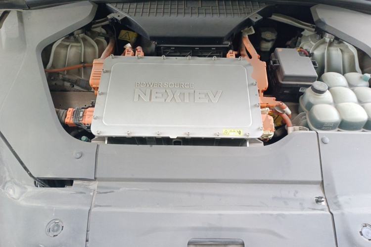 Used Nio ES8 2018 355 km Base Version 7-Seater Edition Engine Bay