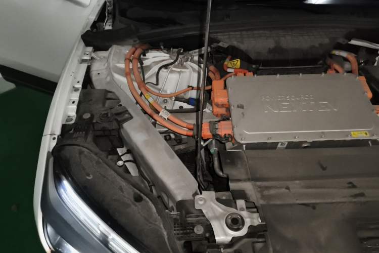 Used Nio ES8 2018 355 km Base Version 7-Seater Edition Engine Bay Right
