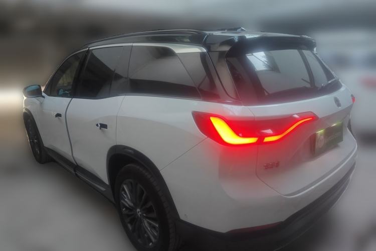 Used Nio ES8 2018 355 km Base Version 7-Seater Edition Exterior 3