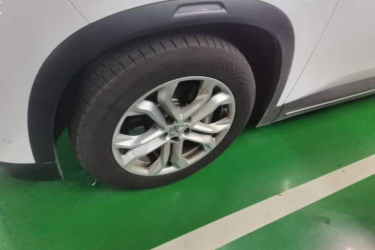 Used Nio ES8 2018 355 km Base Version 7-Seater Edition Exterior 4