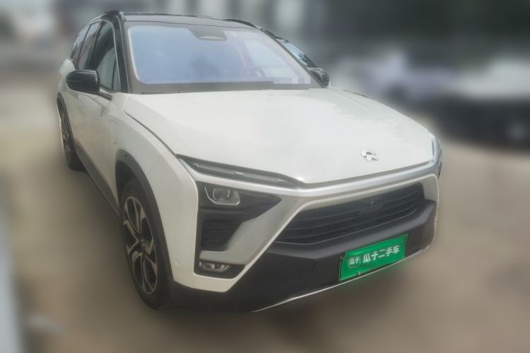 Used Nio ES8 2018 355 km Base Version 7-Seater Edition Front Right 45 Deg