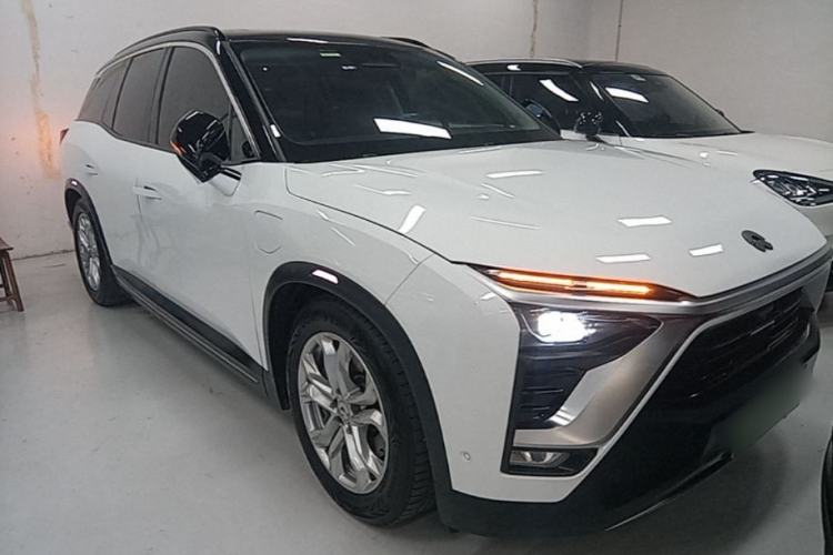 Used Nio ES8 2018 355 km Base Version 7-Seater Edition Front Right 45 Deg