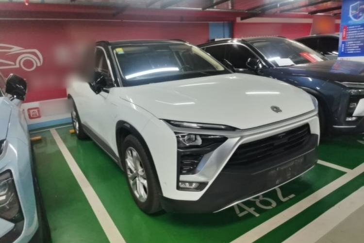 Used Nio ES8 2018 355 km Base Version 7-Seater Edition Front Right 45 Deg