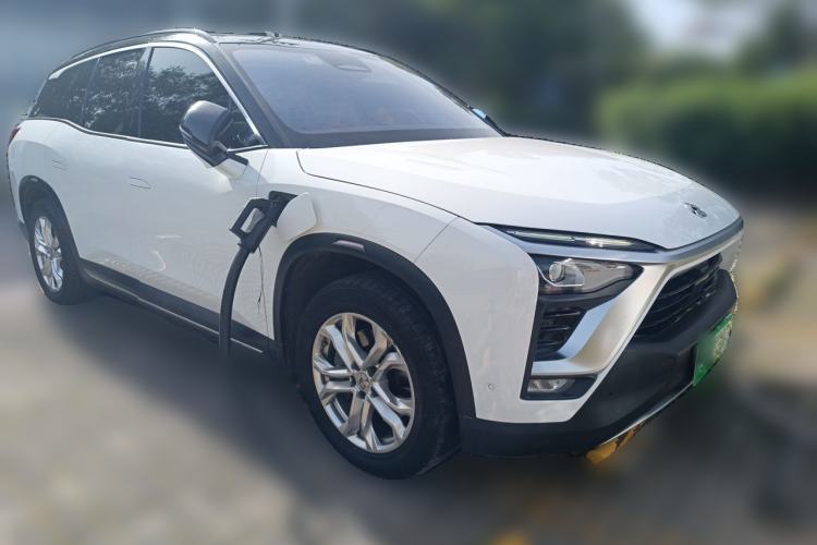 Used Nio ES8 2018 355 km Base Version 7-Seater Edition Front Right 45 Deg