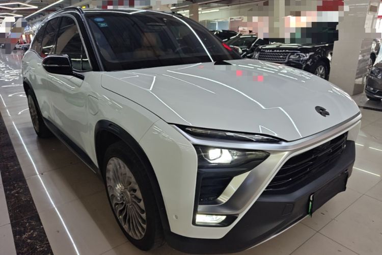 Used Nio ES8 2018 355 km Base Version 6-Seater Edition Front Right 45 Deg