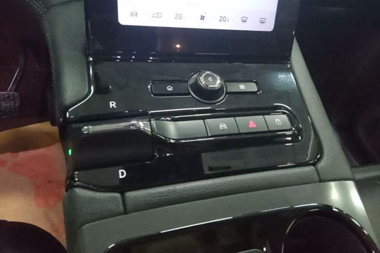 Used Nio ES8 2018 355 km Base Version 7-Seater Edition Gear Lever
