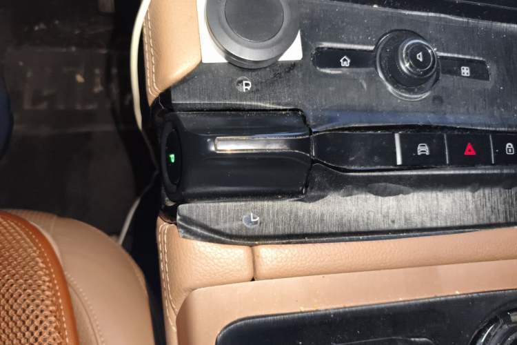 Used Nio ES8 2018 355 km Base Version 7-Seater Edition Gear Lever