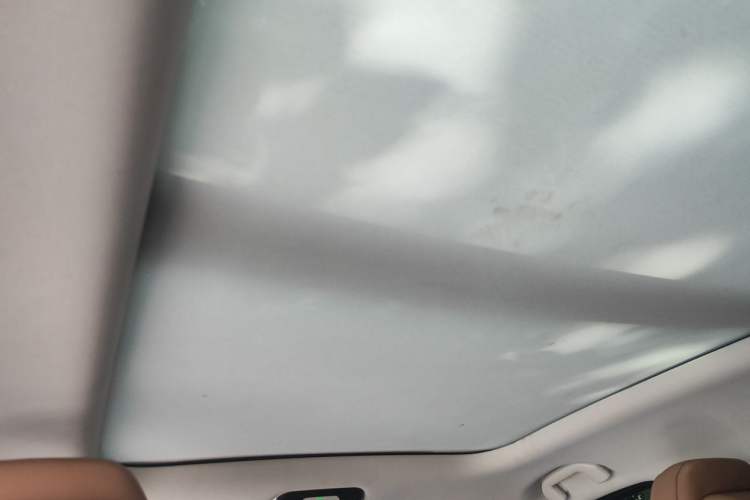 Used Nio ES8 2018 Founder Edition Headliner