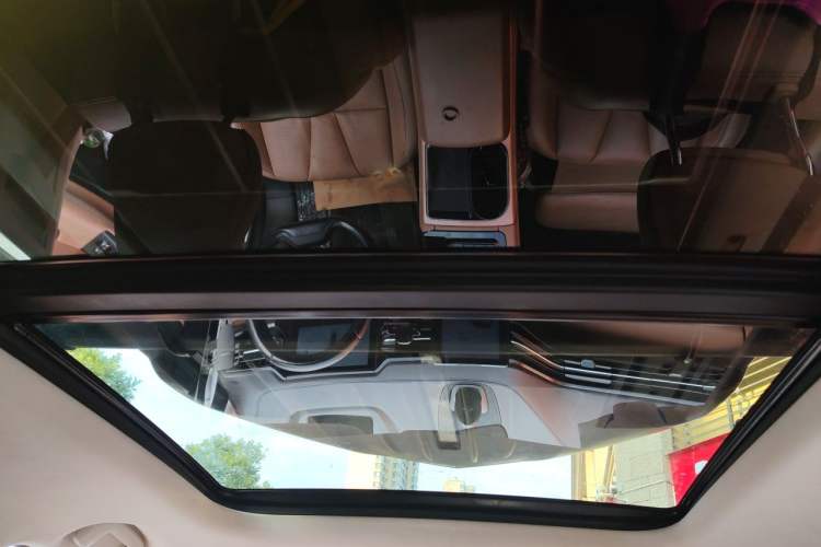 Used Nio ES8 2018 Founder Edition Headliner