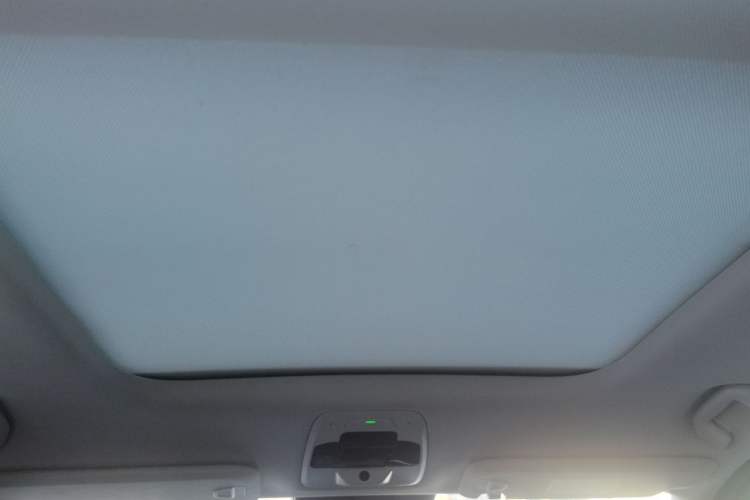 Used Nio ES8 2018 355 km Base Version 6-Seater Edition Headliner