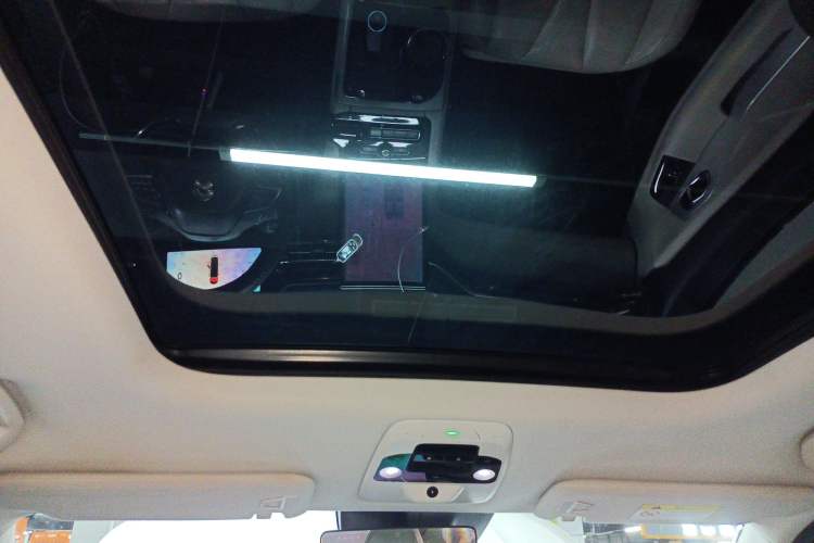 Used Nio ES8 2018 Founder Edition Headliner