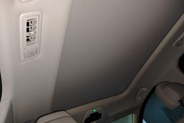 Used Nio ES8 2018 Founder Edition Headliner
