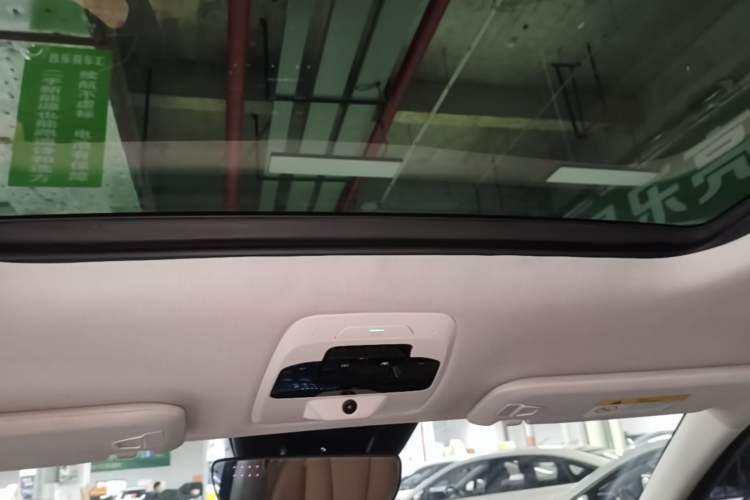 Used Nio ES8 2018 355 km Base Version 6-Seater Edition Headliner