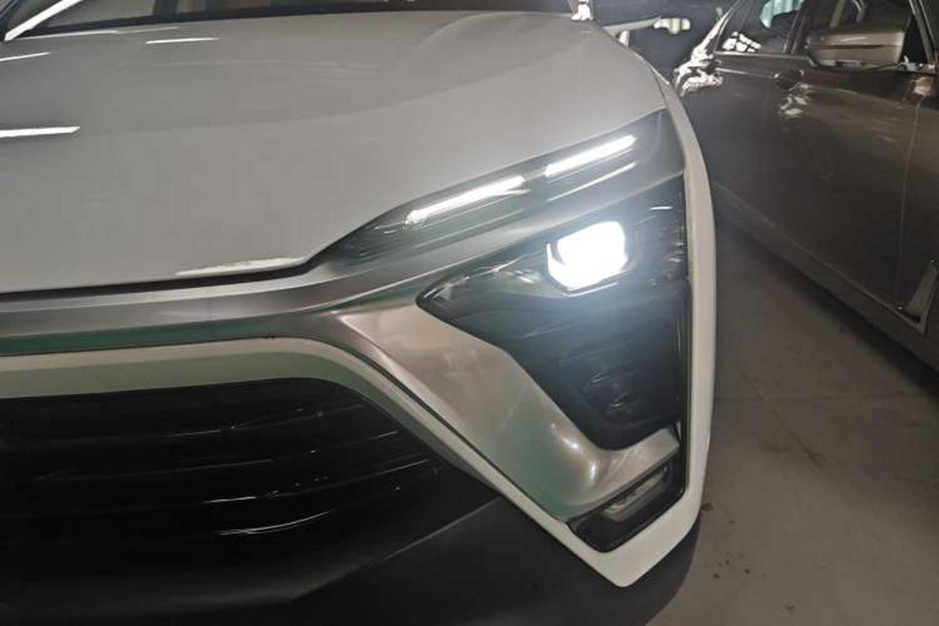 Used Nio ES8 2018 355 km Base Version 7-Seater Edition Left Front Headlight