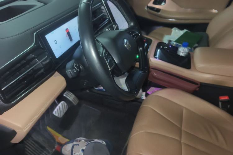 Used Nio ES8 2018 355 km Base Version 7-Seater Edition Left Front Seat