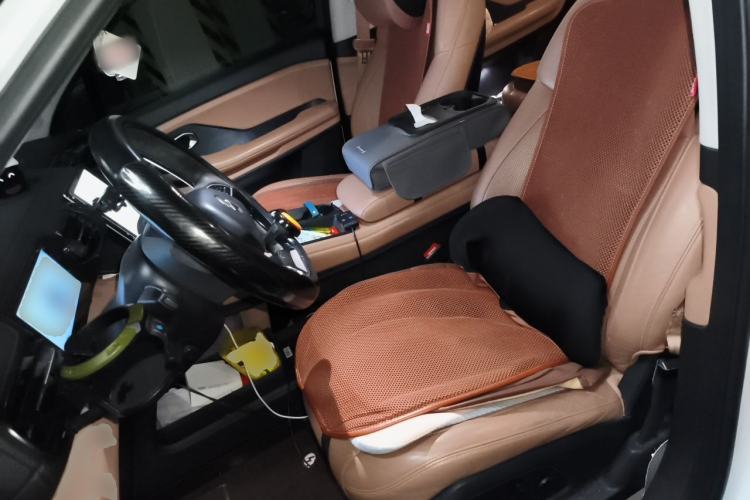 Used Nio ES8 2018 355 km Base Version 7-Seater Edition Left Front Seat