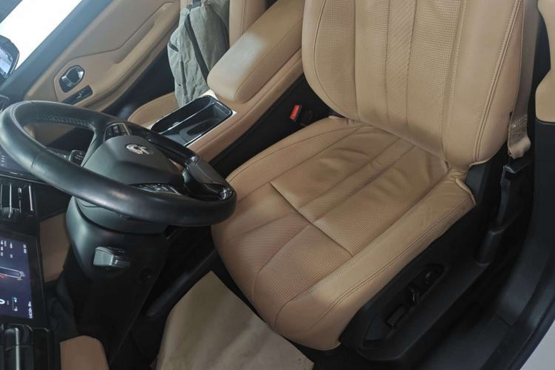 Used Nio ES8 2018 355 km Base Version 7-Seater Edition Left Front Seat